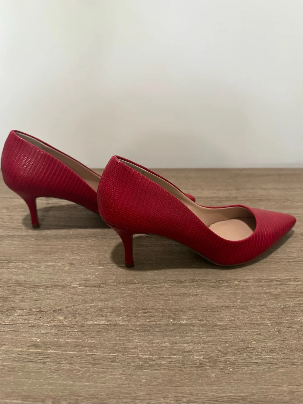 Charles by Charles David Red Pointed-Toe Kitten Heels | Very Good Condition